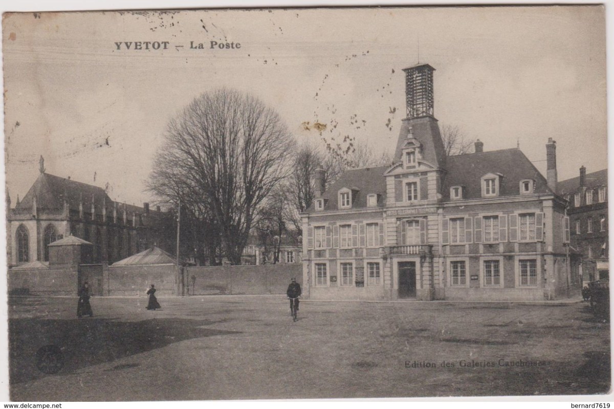 Annie Ernaux, une “intellectuelle organique” ?